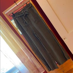 Universal Thread loose high-waist pant